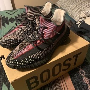 Yeezy 350 yechile